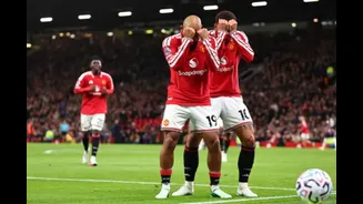 Manchester United script unwanted record in 40 years after draw against 10-man Tottenham Hotspur