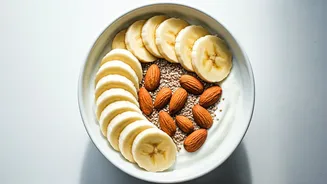 Whip Up a Quick & Healthy Banana Almond Yogurt Bowl: Your Speedy Morning Meal