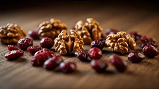 Walnuts & Cranberries: Your Ultimate Healthy Snacking Powerhouse