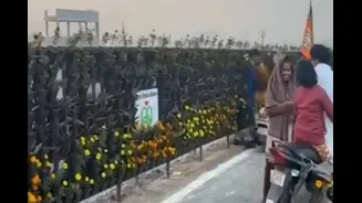 After PM Modi’s Visit To Lucknow, Locals Caught ‘Stealing’ Flower Pots From Roadside: ‘Ye Nawabi Kabhi Nahi Jayegi’