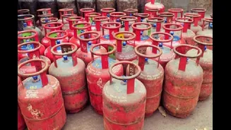 होर्मुज तो बंद, फिर कहां से आ रही LPG, आपके घरों तक पहुंच रहे सिलेंडर