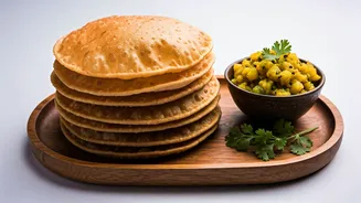Aloo Masala Poori: A Flavorful Indian Delight!