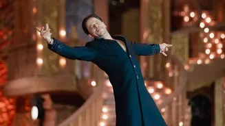 Shah Rukh Khan Goes 'Jai Maharashtra' At Mumbai Event, Dances To Deewangi Deewangi - Watch