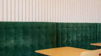 Cosier Seating Gives Single Customers a More Comfortable Restaurant Experience