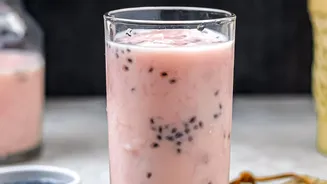 Adah Sharma Black Sesame Milk: A Plant-Based Drink Centred on Black Sesame Seeds