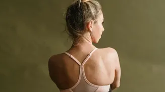 Five-Minute Gym Hairstyles: Sleek Low Buns For Yoga