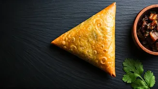 500-Year-Old Samosa Recipe from Akbar's Era Goes Viral: No Aloo, Just Royal Flavors!