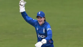 UP Warriorz pick Amy Jones as an injury replacement for Phoebe Litchfield