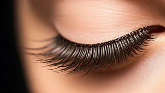 Brown Mascara Is Having A Major Beauty Moment