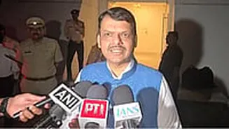 Mumbai: 'Marathi Priority Must Not Trigger Conflict,' Says CM Devendra Fadnavis After MNS Clash Over Auto Driver Rule | VIDEO