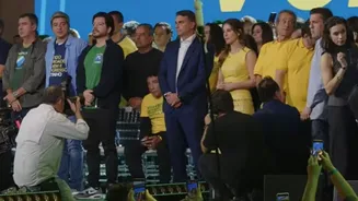 PL lança Flávio Bolsonaro à Presidência com discurso sobre legado de Jair Bolsonaro e presença de Michelle e Milei
