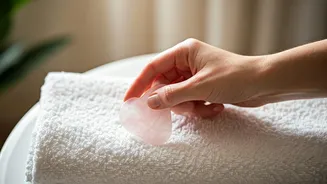 Shenaz Treasury's 5-Minute DIY Facelift Massage: A Natural Approach to Rejuvenation