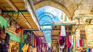 A Market Visit Can Work Best Near the End of the Sightseeing Day