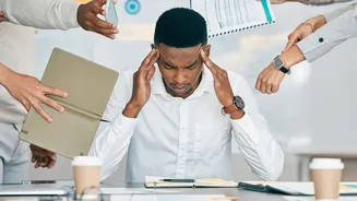 Fiscalização do trabalho muda o foco: entenda as regras de saúde mental da nova NR-1 e o valor das multas