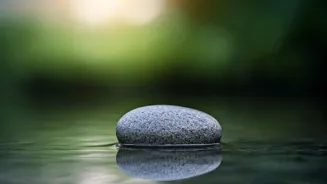 De-stress with simple, mindful moments.