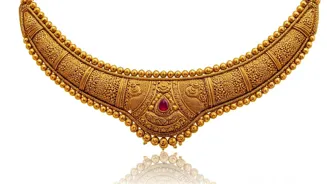 Shine This Durga Puja: Try Bengali Jewellery!