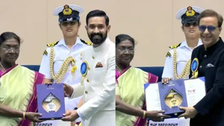 Vikrant Massey Wins Best Actor Award