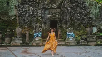 Indian Tourists Adore Bali's Goa Gajah Temple