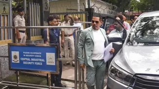 Vadra Faces ED Charges in Land Deal Case