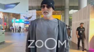 Akshay Kumar Asks Paparazzi To Be Safe