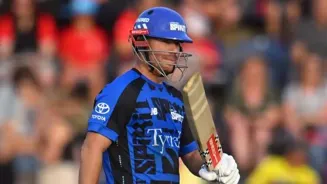 #PlayOfTheDay: Warner hits blazing 70* in Hundred