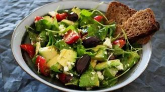 Healthy Lifestyle Tips: চা, কফি, ফলের রস... খালি পেটে আর কোন কোন খাবার একেবারেই খাওয়া চলবে না ?