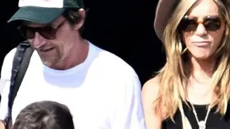 Aniston and Curtis Double Date in NYC