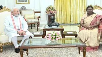 PM Modi Meets President Murmu