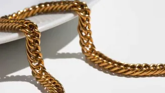 Thief Returns Chain, Apologizes in Note