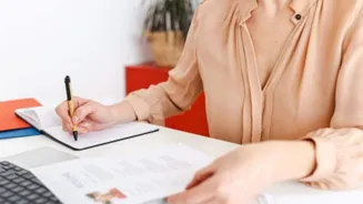 Commerce Grads: Top Career Courses After 12th
