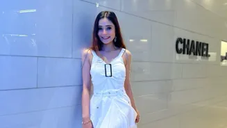 Sara Khan Claims Threats, Safety Issues at Event