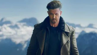 Hrithik Roshan Marks 25 Years; Fans Throw Mob