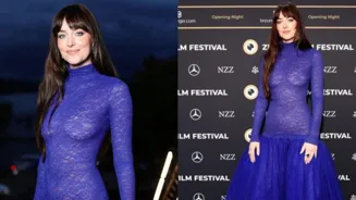 Dakota Johnson Wows in Gucci Dress!