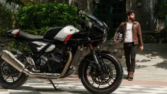 Triumph Thruxton 400 Debuts in India