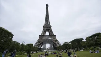 Eiffel Tower Grows in Summer Heat: Here's Why