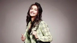 Sonam Kapoor Marks 15 Years of 'Aisha'