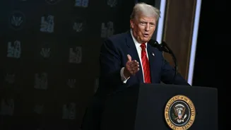 Trump suggests 'land swap' between Russia-Ukraine