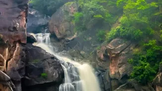 Jharkhand Waterfall Death: One Dead, One Missing