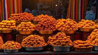 Explore 10 Must-Try Street Food Spots in Delhi