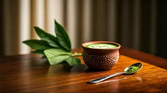 Ranbir Kapoor Enjoys Vegan Matcha Drink!