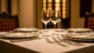 Indian Dining Etiquette: Tips for Success