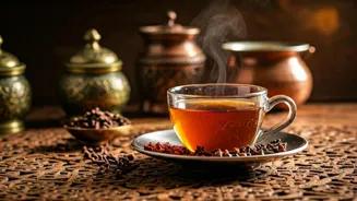 Clove Tea Aids Digestion After Meals