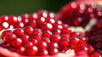 Pomegranate Juice Can Give You Glowing Skin.