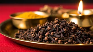 Cloves Offer 10 Health Benefits Daily