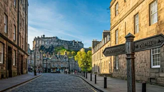 Discover Edinburgh: A Guide to Scottish Charm