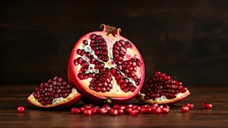 Pomegranates Are Superfoods: Don't Ignore Them