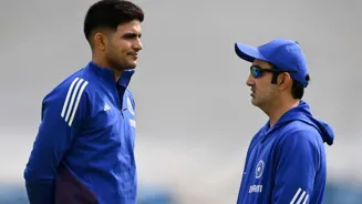 Pathan asks BCCI to define Gill’s leadership role