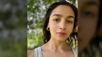 Alia's Simple Looks Always Go Viral