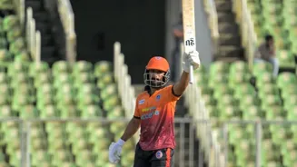 Rejected by CSK, batter hits 12 sixes in 26 balls