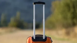 Travel Alone Safely: Top 10 Tips Inside!